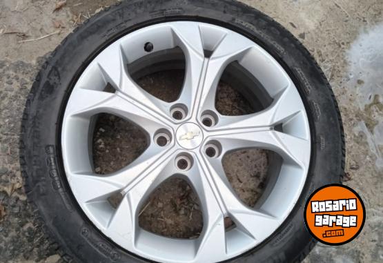 Accesorios para Autos - Cubierta con llanta chevrolet cruze - En Venta