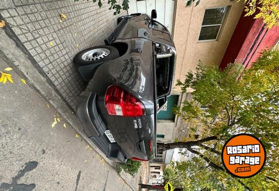 Camionetas - Toyota Hilux 2024 Diesel 19500Km - En Venta