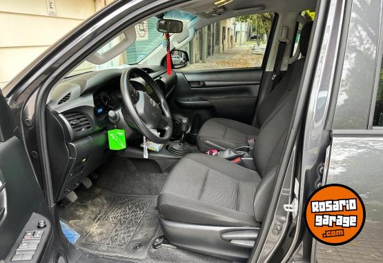 Camionetas - Toyota Hilux 2024 Diesel 19500Km - En Venta