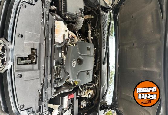 Camionetas - Toyota Hilux 2024 Diesel 19500Km - En Venta