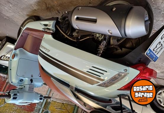 Motos - Kymco Like 125 2025 Nafta 4060Km - En Venta