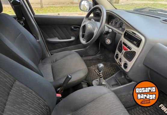 Autos - Fiat Siena 2011 GNC 315000Km - En Venta