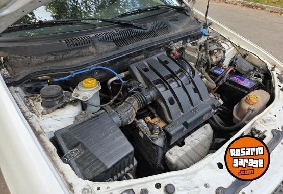 Autos - Fiat Siena 2011 GNC 315000Km - En Venta