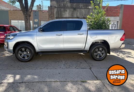 Camionetas - Toyota SR 4x2 AT 2025 Diesel 14000Km - En Venta