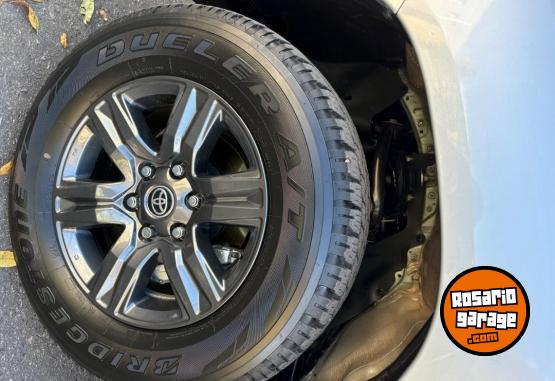 Camionetas - Toyota SR 4x2 AT 2025 Diesel 14000Km - En Venta