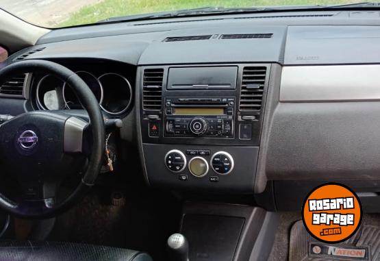 Autos - Nissan Tiida 2009 Nafta 150000Km - En Venta