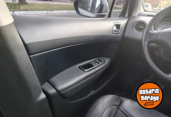 Autos - Peugeot 308 HDI Allure 2018 Diesel 92000Km - En Venta