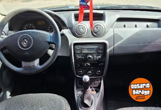 Autos - Renault Duster Confort Plus 2013 GNC 180000Km - En Venta