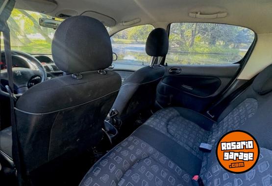 Autos - Peugeot 206 2005 GNC 220000Km - En Venta