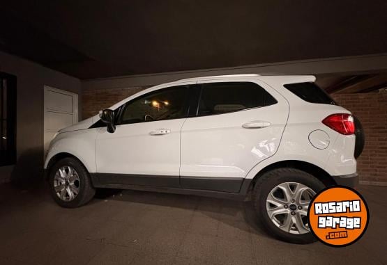 Autos - Ford Titanium 1.6 2015 Nafta 120000Km - En Venta