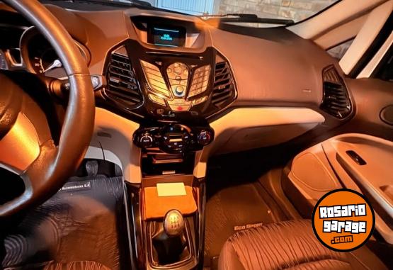 Autos - Ford Titanium 1.6 2015 Nafta 120000Km - En Venta