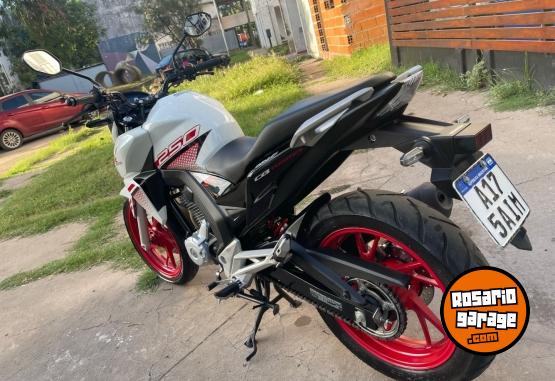 Motos - Honda CB 250 2022 Nafta 21500Km - En Venta