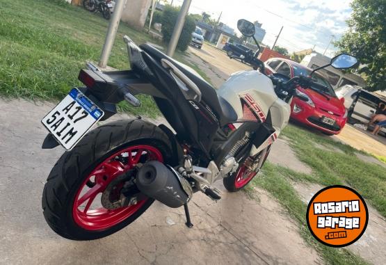 Motos - Honda CB 250 2022 Nafta 21500Km - En Venta