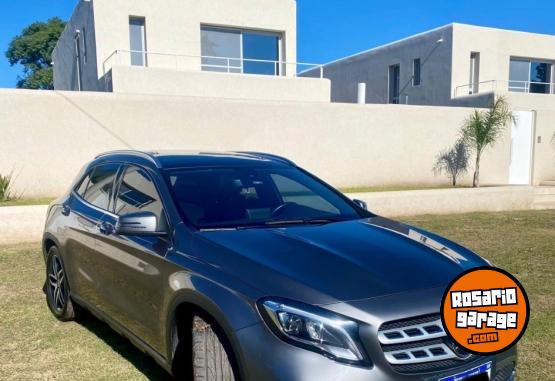 Autos - Mercedes Benz GLA 200 2018 Nafta 115000Km - En Venta
