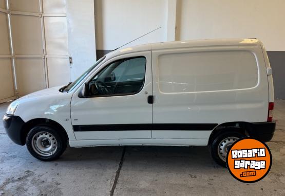 Utilitarios - Peugeot PARTNER 1.6 HDI COMFORT 2017 Diesel 151000Km - En Venta
