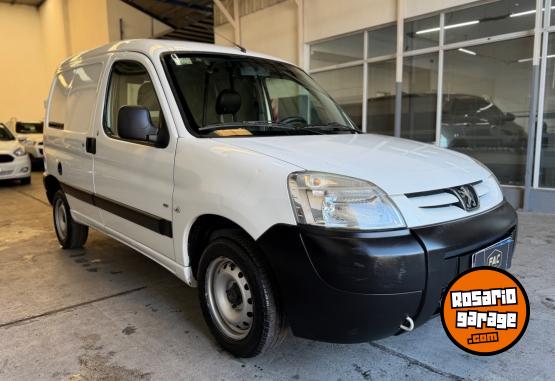 Utilitarios - Peugeot PARTNER 1.6 HDI COMFORT 2017 Diesel 151000Km - En Venta
