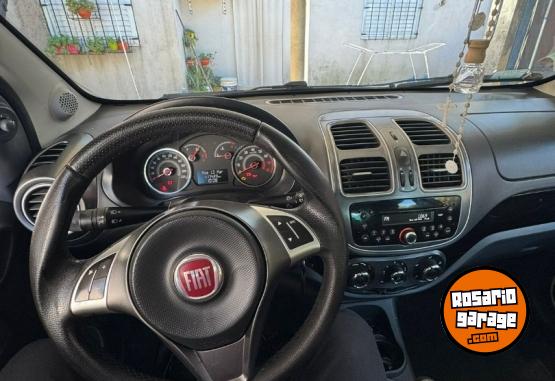 Autos - Fiat Palio Attractive 2017 Nafta 120000Km - En Venta