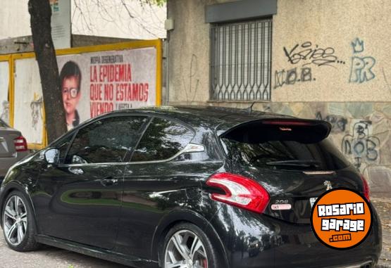 Autos - Peugeot 208 GTI 2014 Nafta 75000Km - En Venta