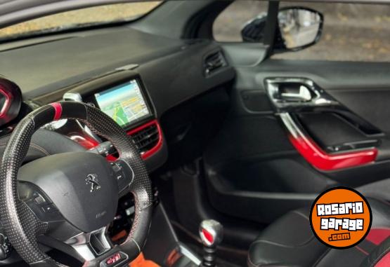 Autos - Peugeot 208 GTI 2014 Nafta 75000Km - En Venta
