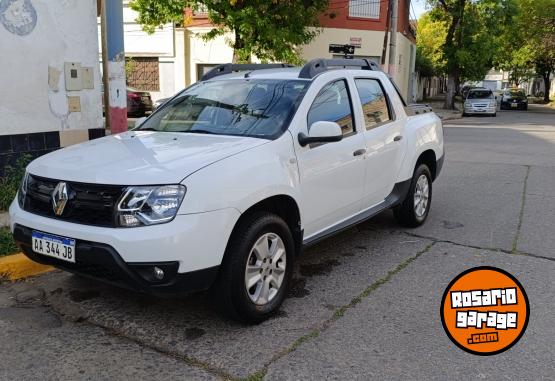 Camionetas - Renault Oroch 2016 Nafta 98000Km - En Venta