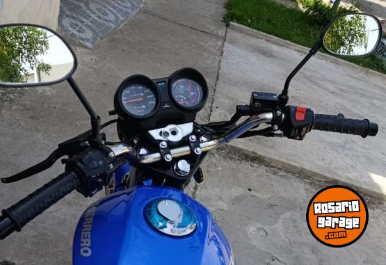 Motos - Guerrero urban 2023 Nafta 15000Km - En Venta