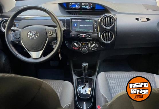 Autos - Toyota ETIOS XLS 2018 Nafta 60000Km - En Venta