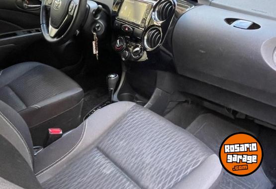 Autos - Toyota ETIOS XLS 2018 Nafta 60000Km - En Venta