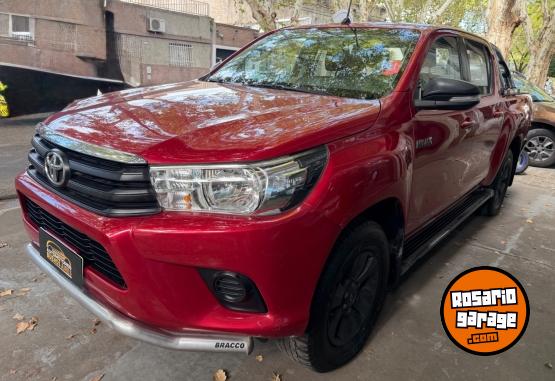 Camionetas - Toyota Hilux Sr 4x4 2016 Diesel 170000Km - En Venta