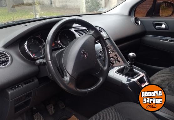 Autos - Peugeot 5008 2014 Nafta 148000Km - En Venta