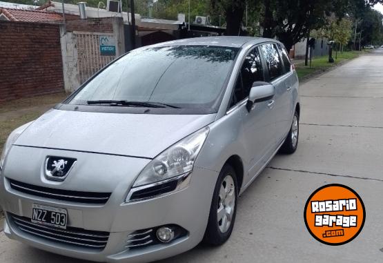 Autos - Peugeot 5008 2014 Nafta 148000Km - En Venta