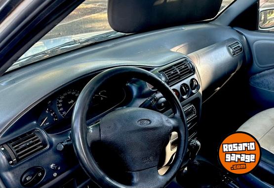 Autos - Ford Escort 2000 GNC 132700Km - En Venta