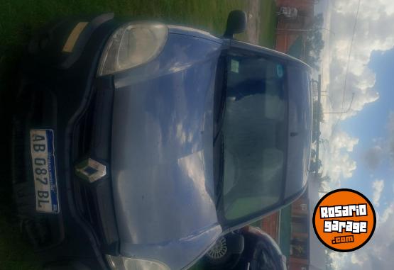 Utilitarios - Renault Kangoo 2017 Nafta 432000Km - En Venta