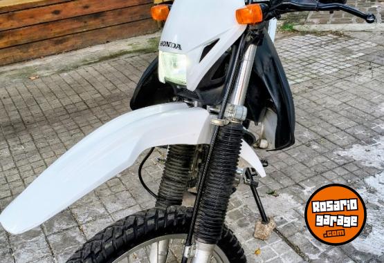 Motos - Honda Tornado 250 2022 Nafta 13000Km - En Venta