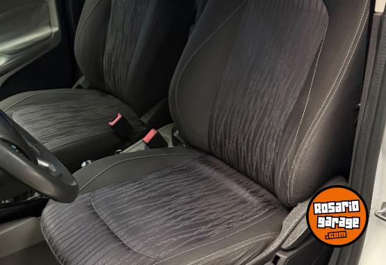 Autos - Ford Eco Sport Titanium 2016 Nafta 165000Km - En Venta