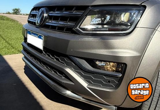Camionetas - Volkswagen AMAROK V6 HIGHLINE 4X4 AT 2023 Nafta 58000Km - En Venta