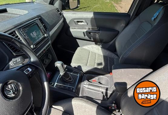 Camionetas - Volkswagen AMAROK V6 HIGHLINE 4X4 AT 2023 Nafta 58000Km - En Venta