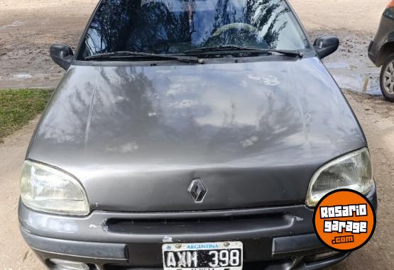 Autos - Renault Clio 1997 Nafta 257000Km - En Venta