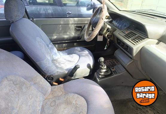 Autos - Renault Clio 1997 Nafta 257000Km - En Venta