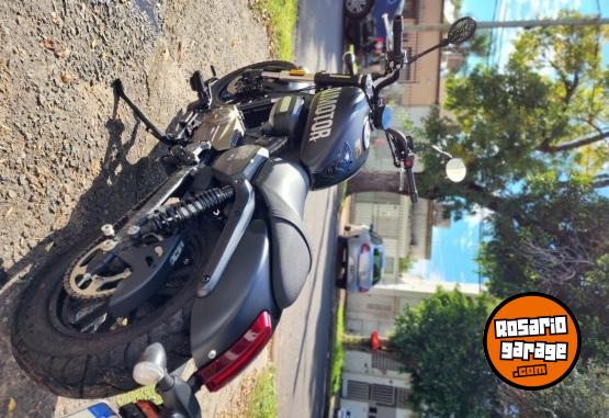 Motos - Otra marca Qj srv 300 2025 Nafta 950Km - En Venta