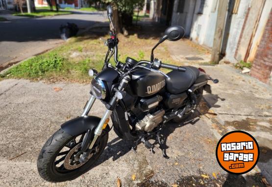 Motos - Otra marca Qj srv 300 2025 Nafta 950Km - En Venta