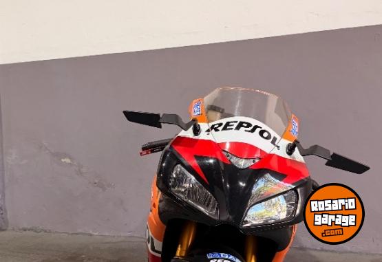 Motos - Honda CBR REPSOL 1000 RR 2006 Nafta 45000Km - En Venta
