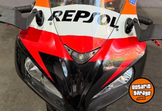 Motos - Honda CBR REPSOL 1000 RR 2006 Nafta 45000Km - En Venta