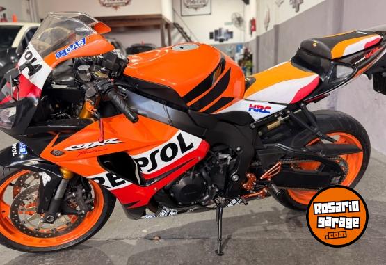 Motos - Honda CBR REPSOL 1000 RR 2006 Nafta 45000Km - En Venta