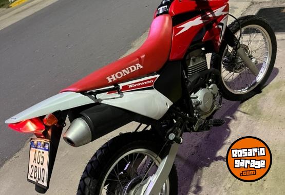Motos - Honda Tornado 2017 Nafta 21000Km - En Venta