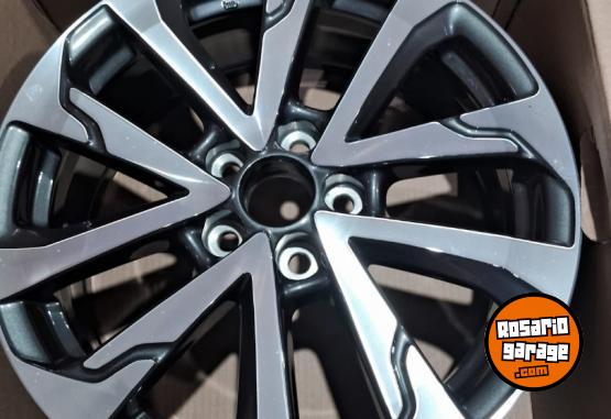Accesorios para Autos - Llanta de Corolla Cross 2022 seg - En Venta