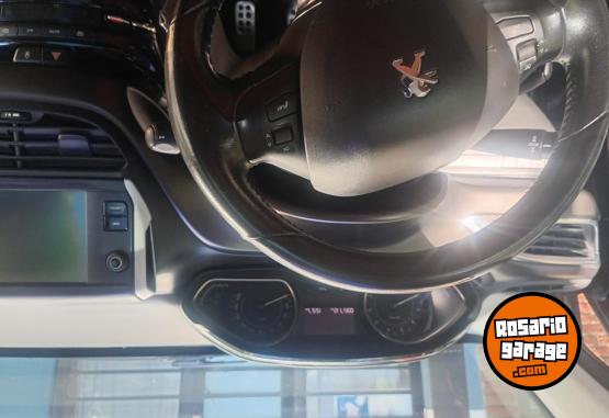 Autos - Peugeot 2008 -thp 2017 Nafta 95000Km - En Venta