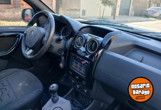 Autos - Renault Duster 2016 GNC 128000Km - En Venta