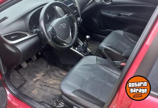 Autos - Toyota Yaris xs 2021 Nafta 56000Km - En Venta