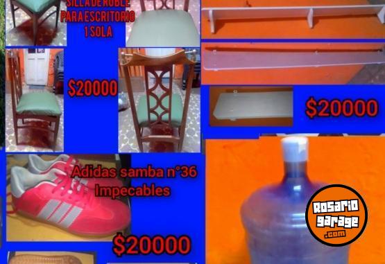 Hogar - Vendo camas,espejo ,estantes valijas sillita para comer cómoda zapatillas para niños y varios artículos impecables - En Venta