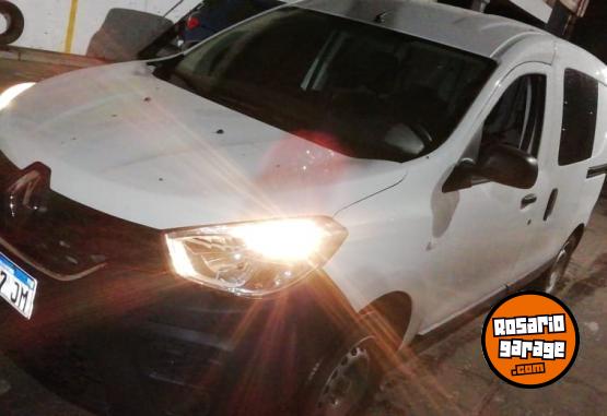 Utilitarios - Renault Kangoo 2019 GNC 160000Km - En Venta